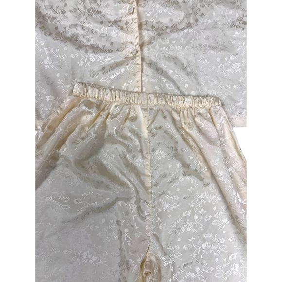 Cool Clothing Pajama Set Large Short Sleeve Shirt Pants Cream satin - Picture 5 of 6
